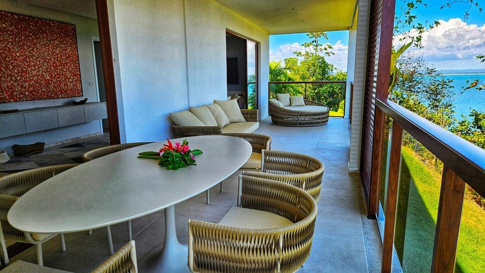 Patio, Natural landscape, View (from property/room), Balcony/Terrace, Dining area, Sea view