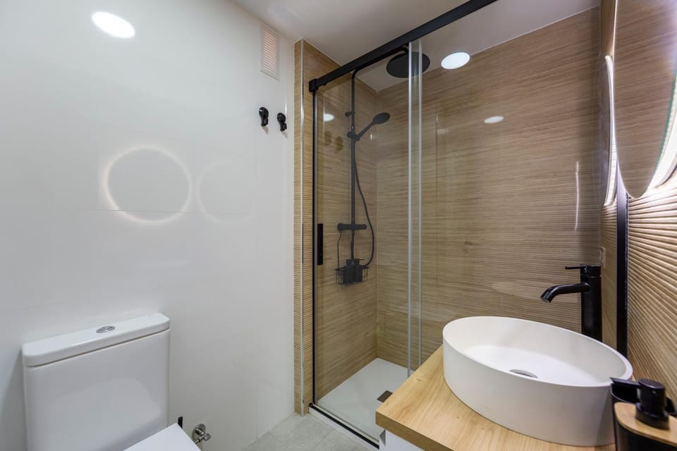 Shower, Bathroom