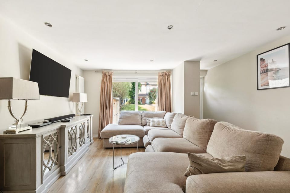Richmond Riverside Villa Villa in Twickenham