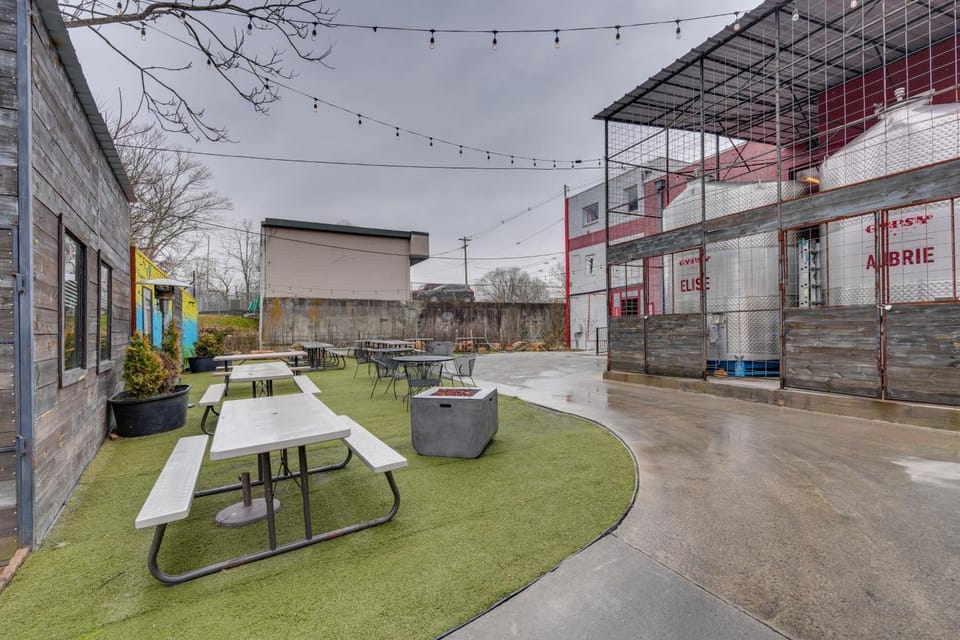Comfy Kingsport Apartment - Walk to Brewery! Apartment in Kingsport