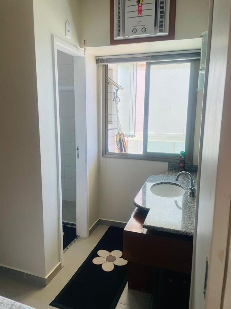 Bathroom, towels