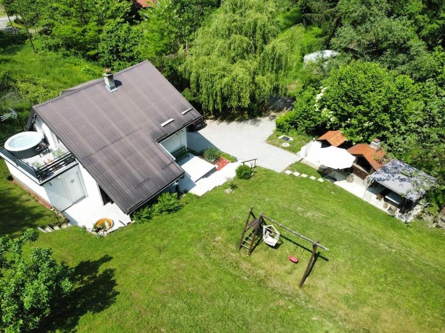 Holiday Home Paradiso Verde House in Slovenia