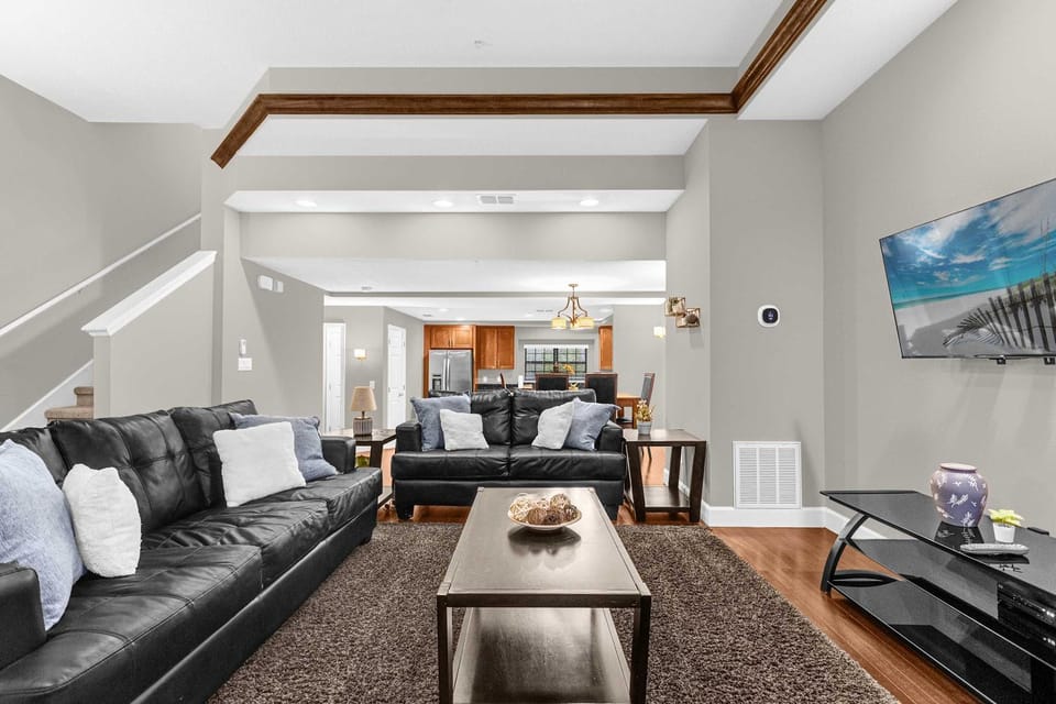 Summer Stay - Renovated TownHome by Disney! House in Osceola County