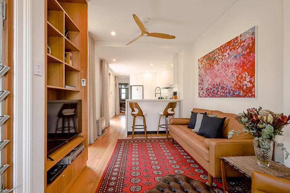 Charming 3-Bedroom Terrace in the Heart of Glebe House in Sydney