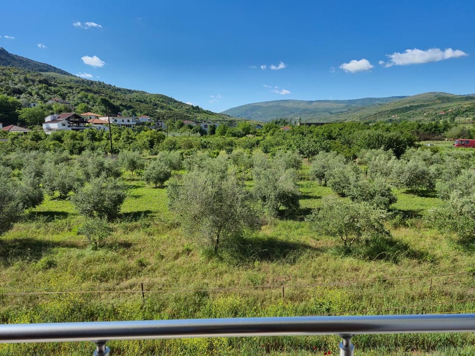 Nearby landmark, Spring, Day, Natural landscape, Mountain view