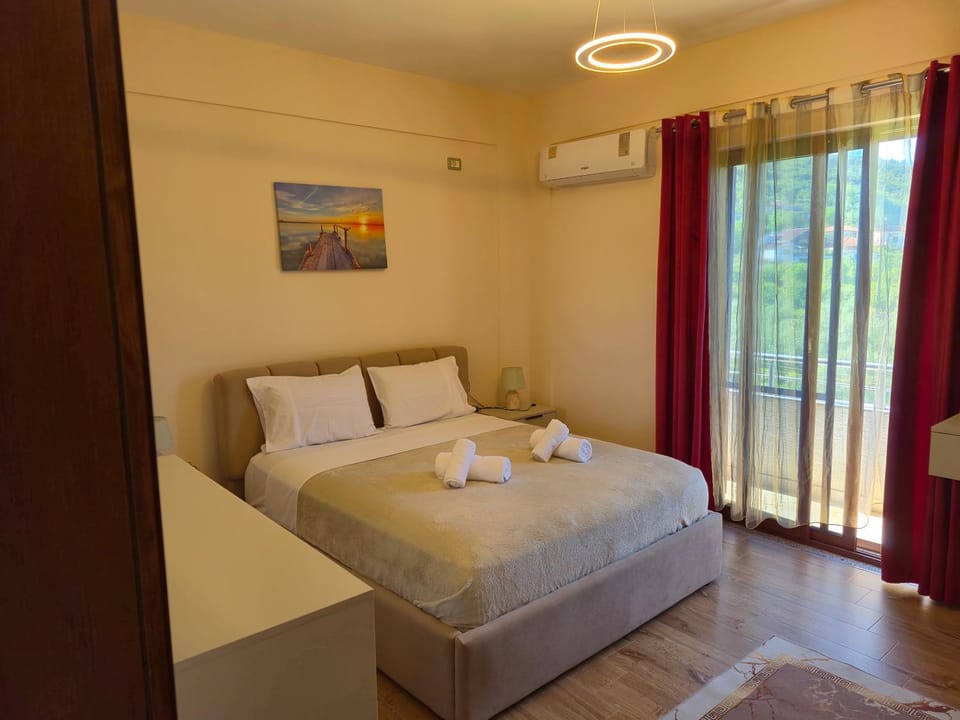 Bed, Photo of the whole room, Bedroom, towels, air conditioner
