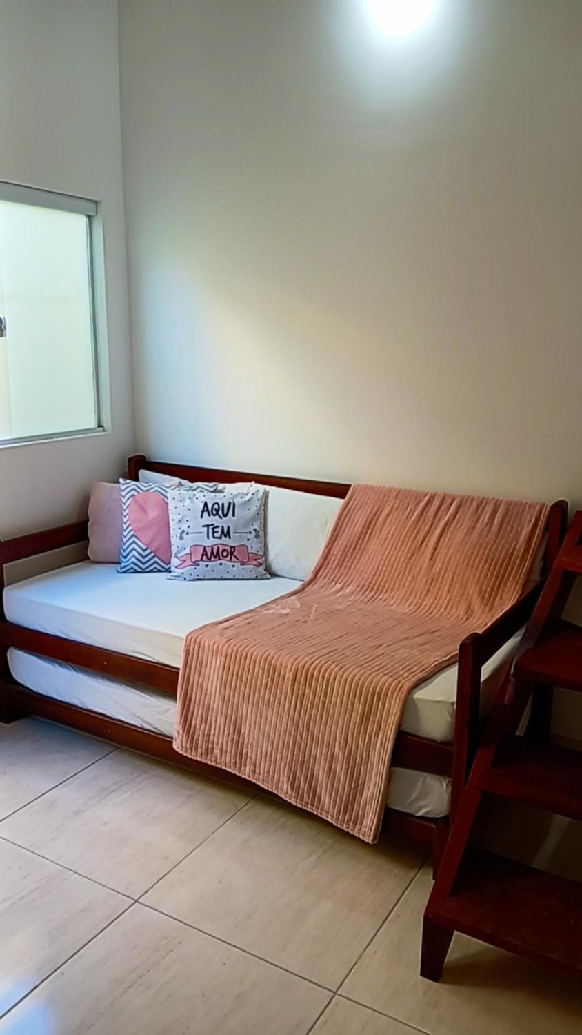 Bed, Photo of the whole room, bunk bed