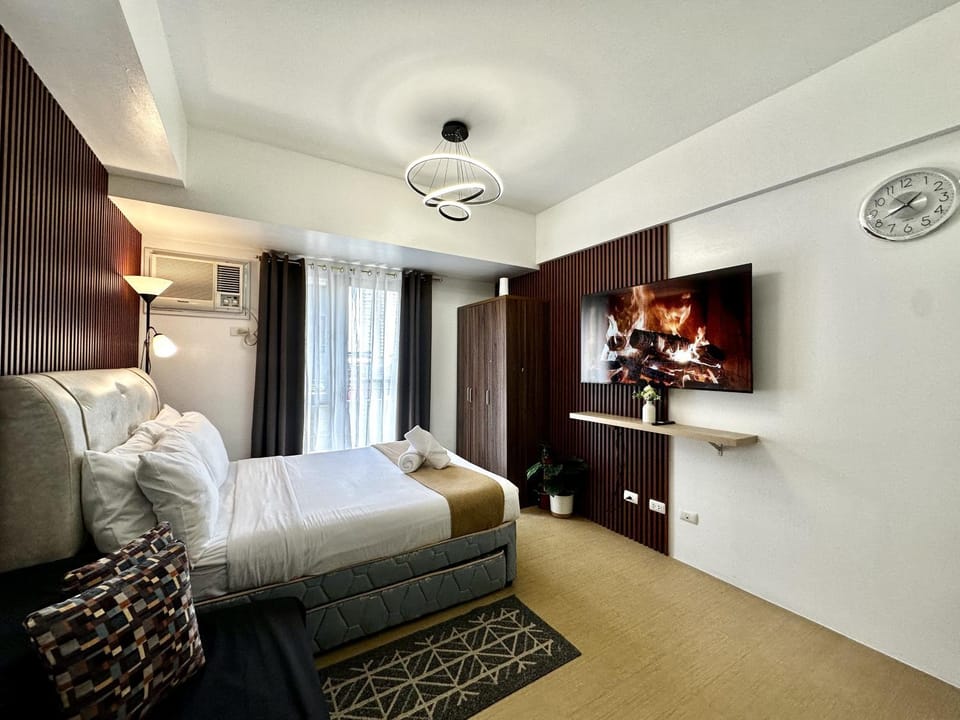 Cozy Studio w/ balcony at Centrio Towers beside Ayala Mall Apartment in Cagayan de Oro