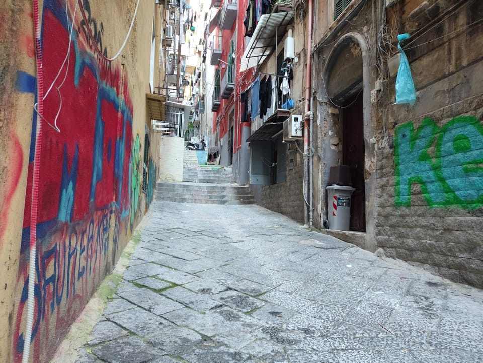Neighbourhood, Street view