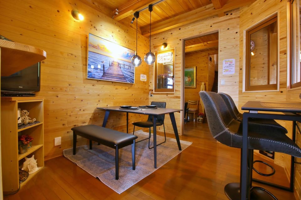Living room, Dining area, Diving