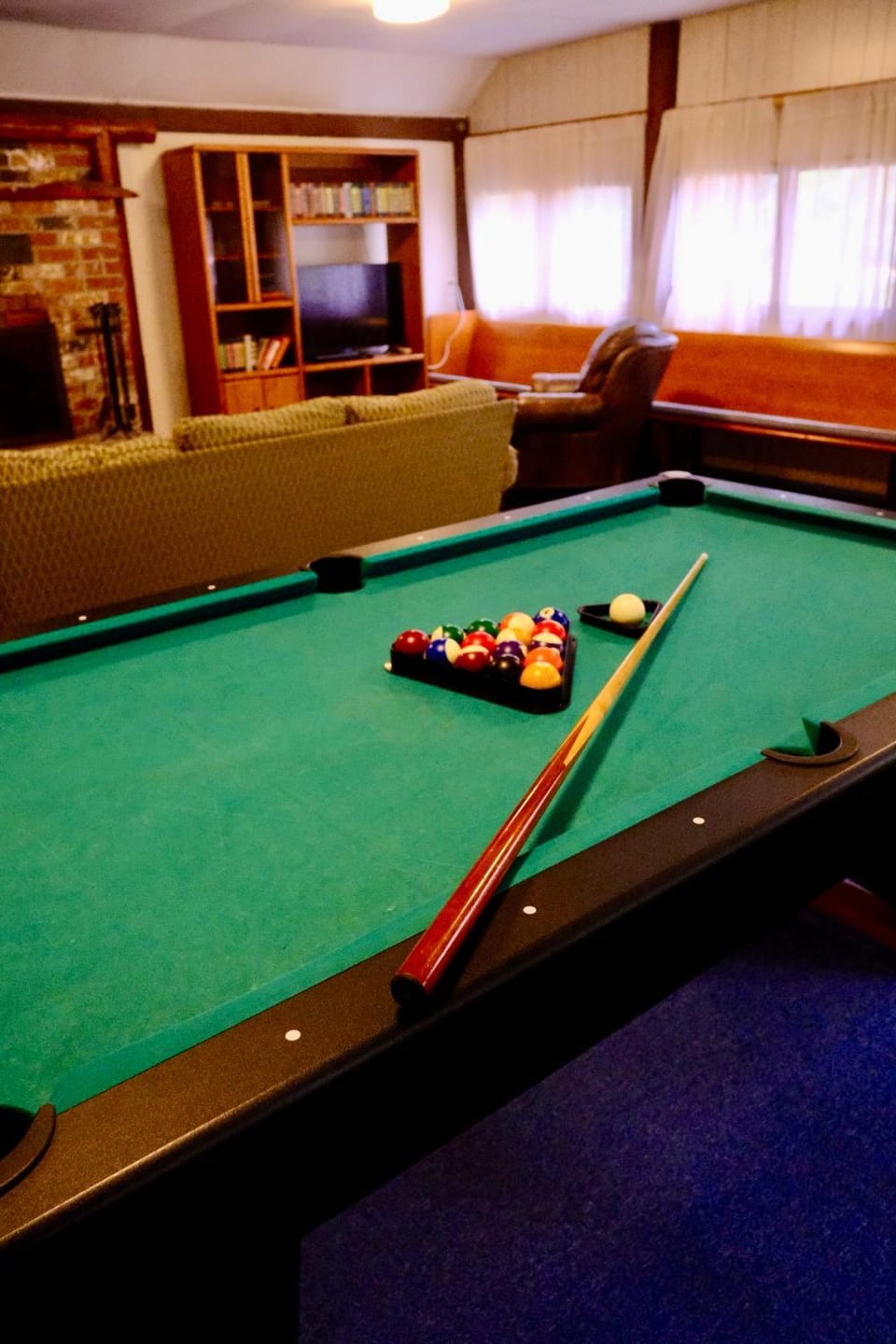 Billiard, Game Room