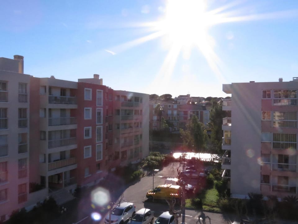 Studio cosy avec balcon et parking, animaux admis, près des plages à Sainte-Maxime - FR-1-780-7 Apartment in Sainte-Maxime