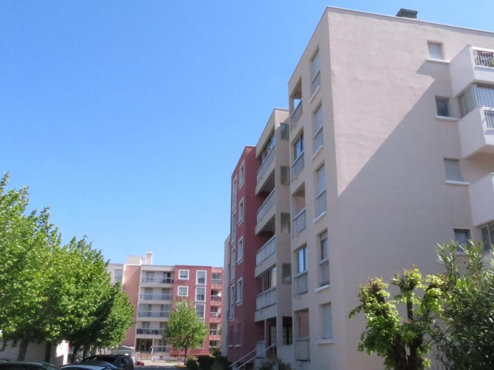 Studio climatisé avec parking, 4 pers, centre Sainte-Maxime - FR-1-780-61 Apartment in Sainte-Maxime