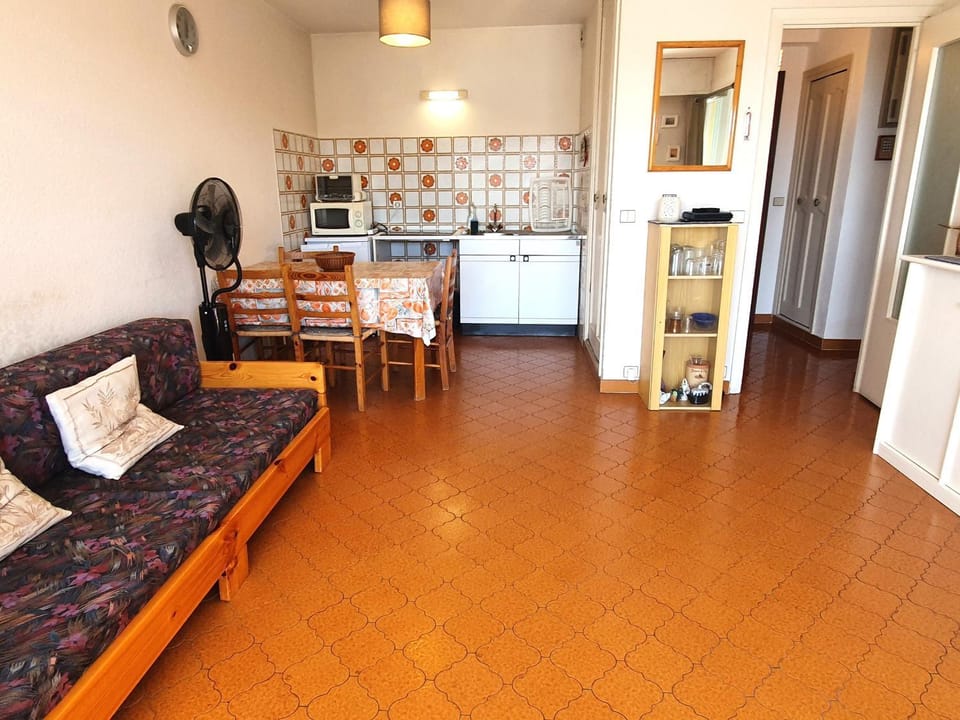 Appartement 2 pièces Sainte-Maxime avec Parking et Animaux admis Apartment in Sainte-Maxime