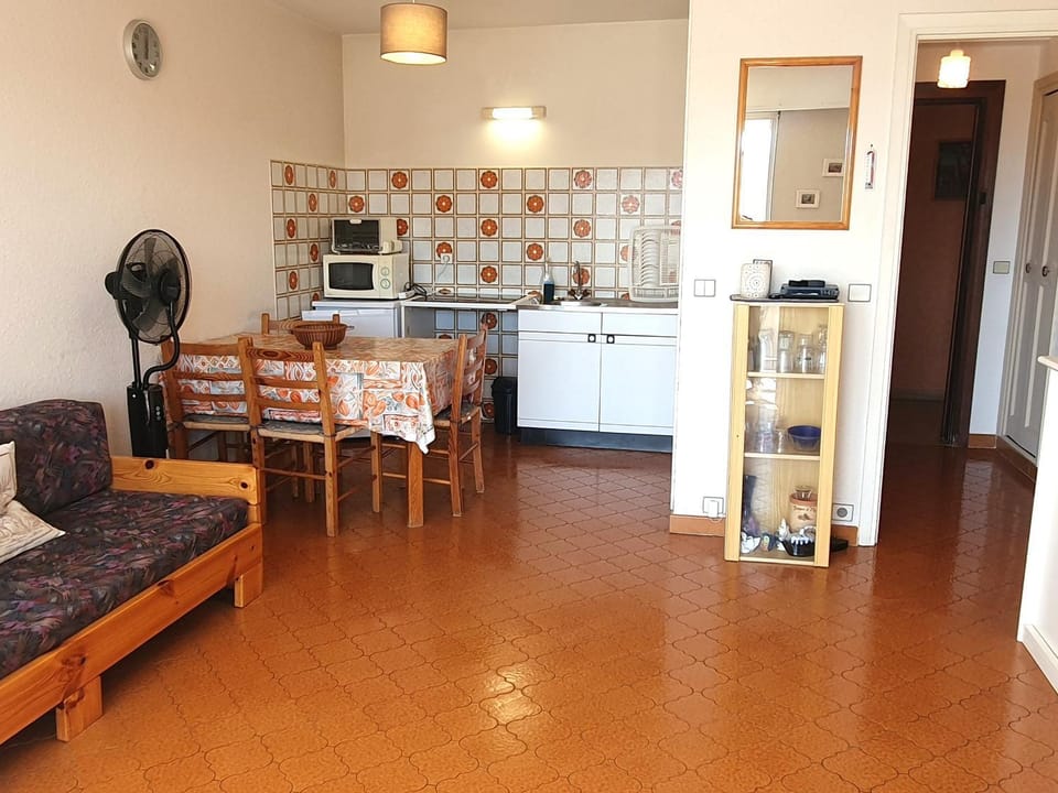 Appartement 2 pièces Sainte-Maxime avec Parking et Animaux admis Apartment in Sainte-Maxime