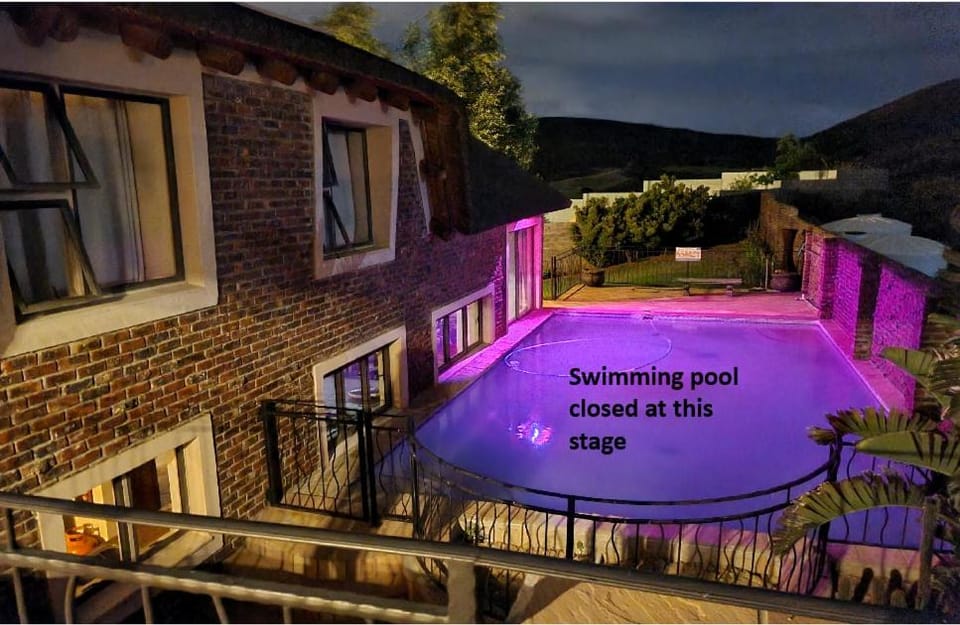 Night, Swimming pool