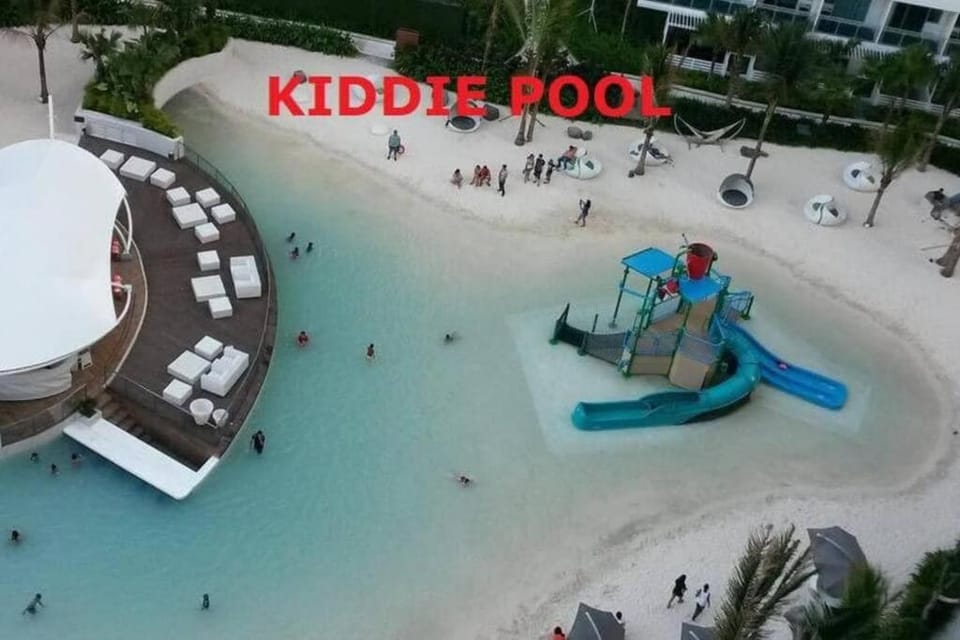 Azure Urban Resort a13 near airport wavepool Apartment in Paranaque