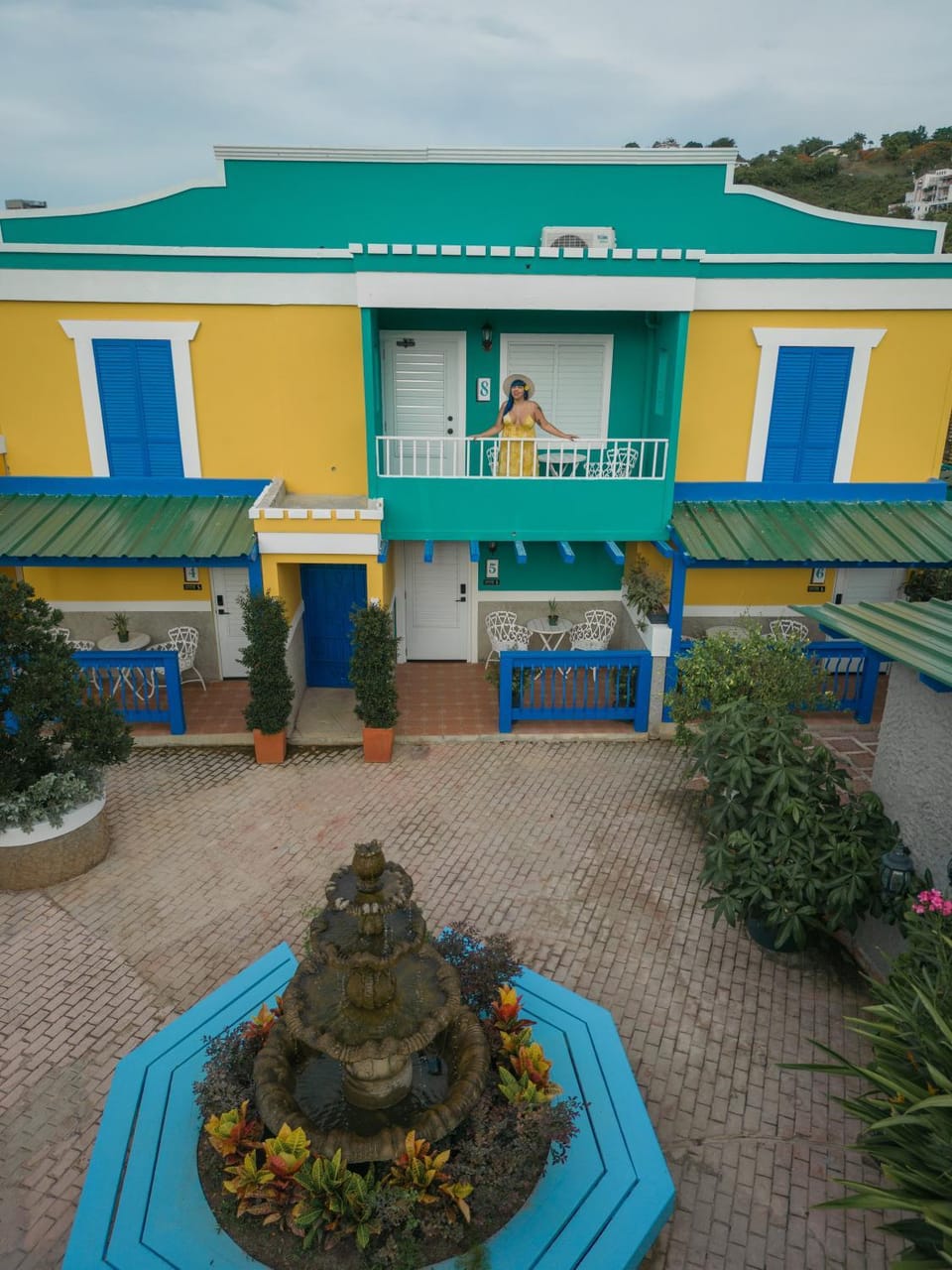 Property building, Day, View (from property/room), Balcony/Terrace