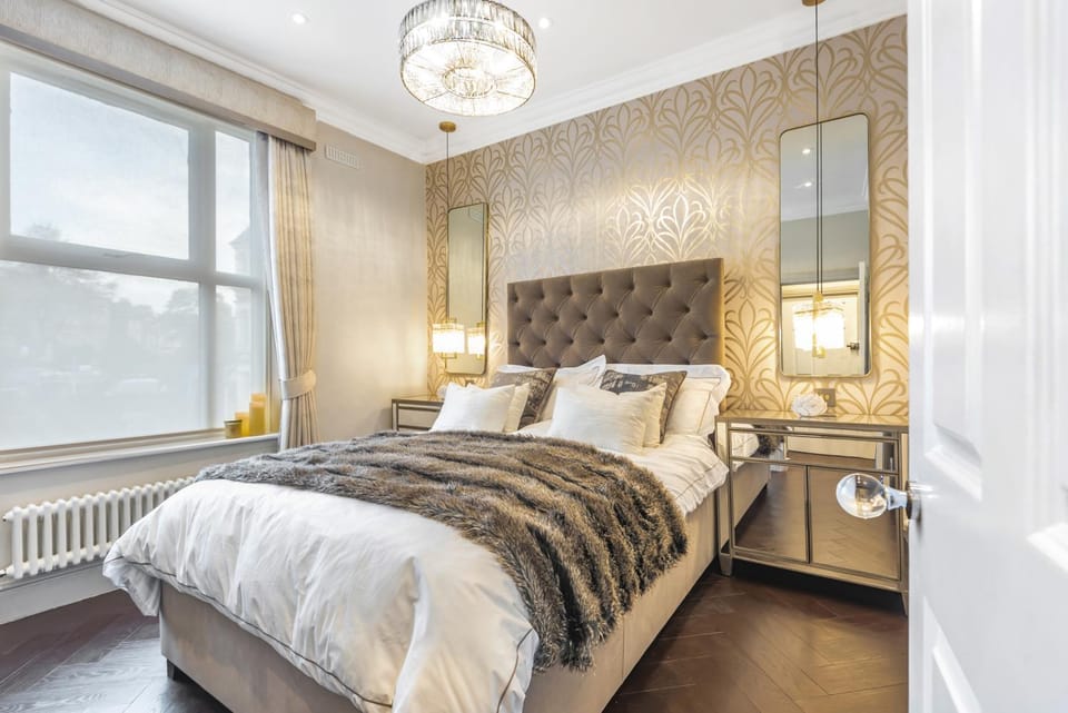 Bed, Photo of the whole room, Bedroom