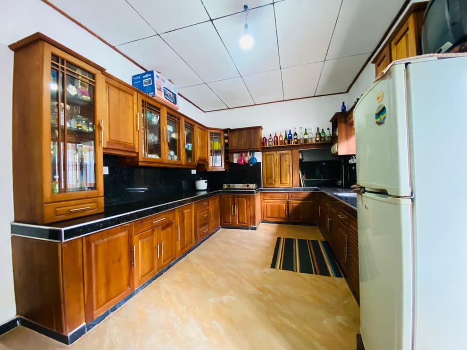 Kitchen or kitchenette, Kitchen or kitchenette