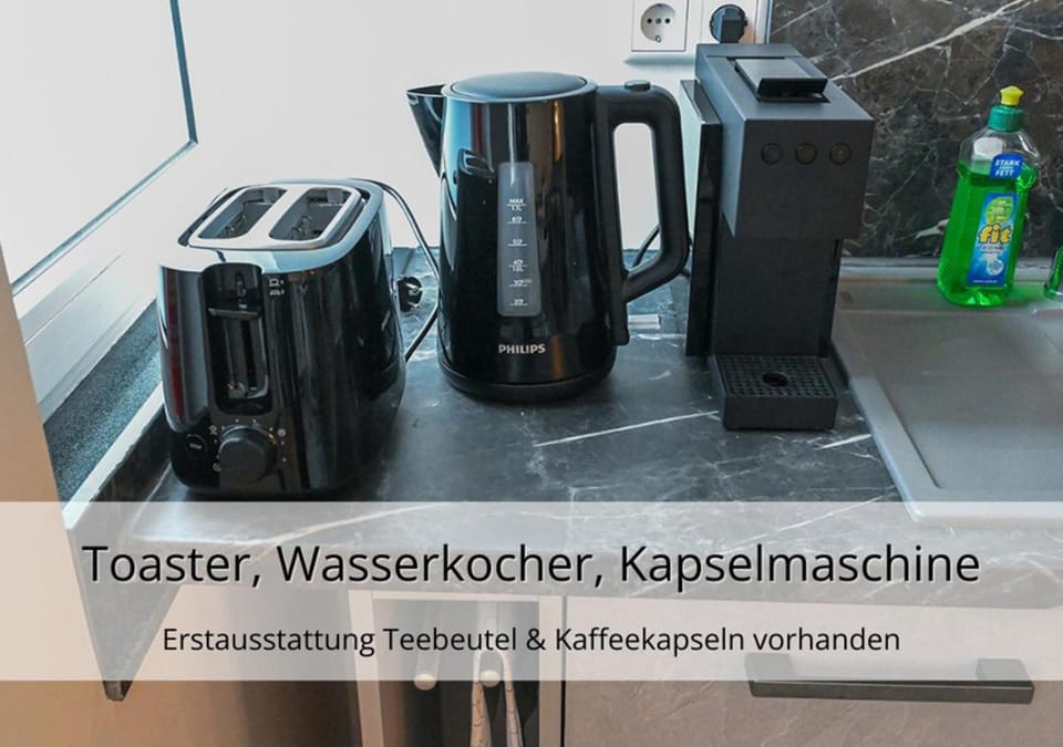 Coffee/tea facilities, Kitchen or kitchenette, dishwasher, toaster