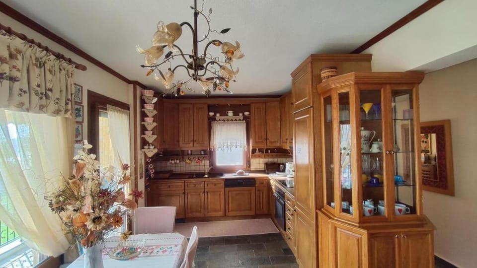 Poly's House Apartment in Kavala