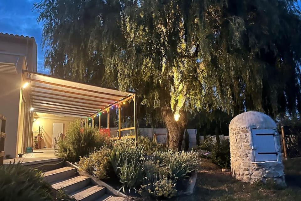 A l'ombre du Saule. Villa 10 personnes + piscine Villa in Provence-Alpes-Côte d'Azur