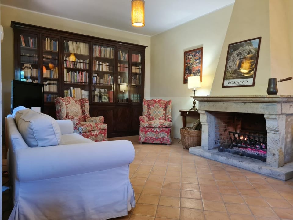 Communal lounge/ TV room