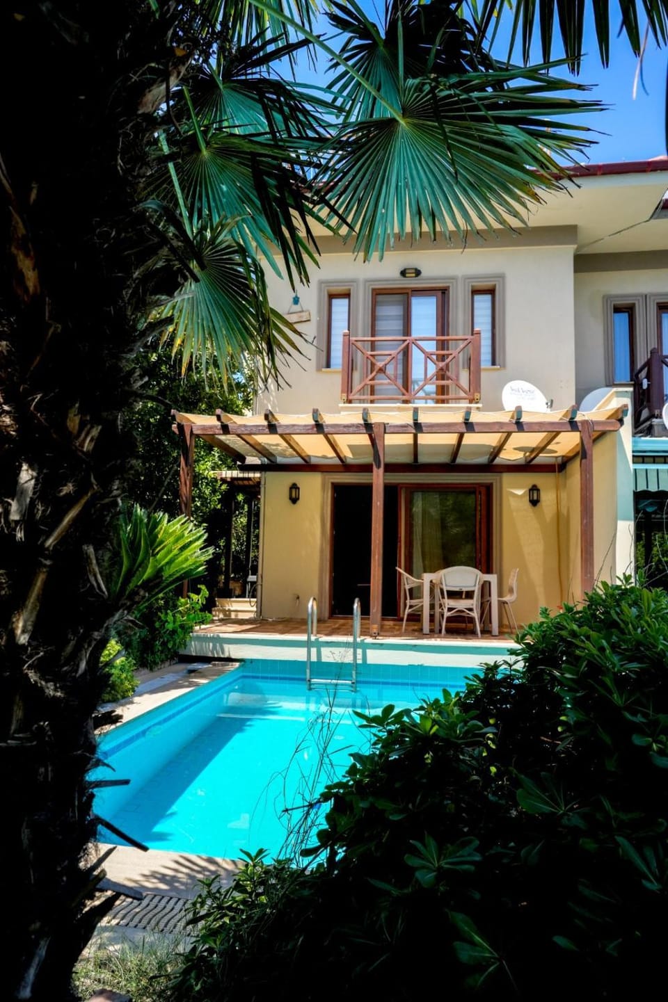 Property building, Patio, Off site, Balcony/Terrace