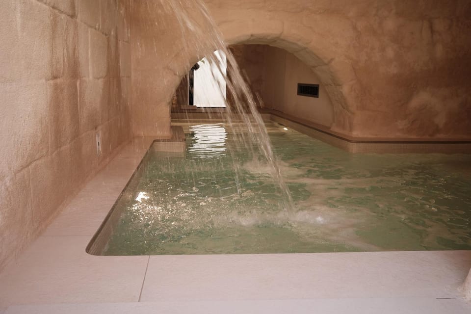 Spa and wellness centre/facilities, Swimming pool