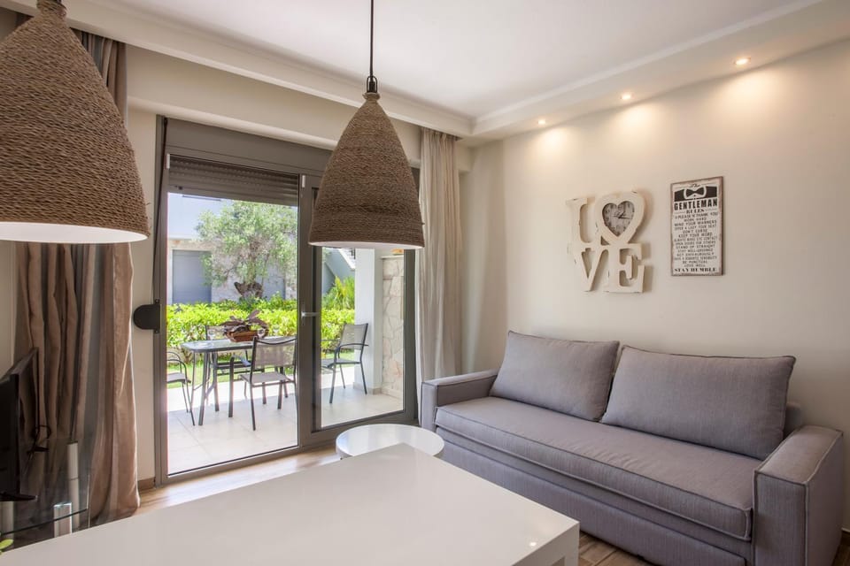 Seating area, Bedroom