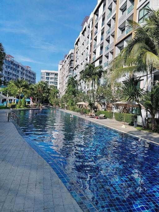安静的小公寓 Apartment in Pattaya City