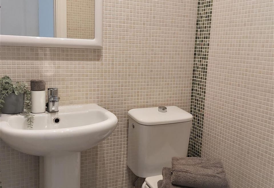 Bathroom, Living room