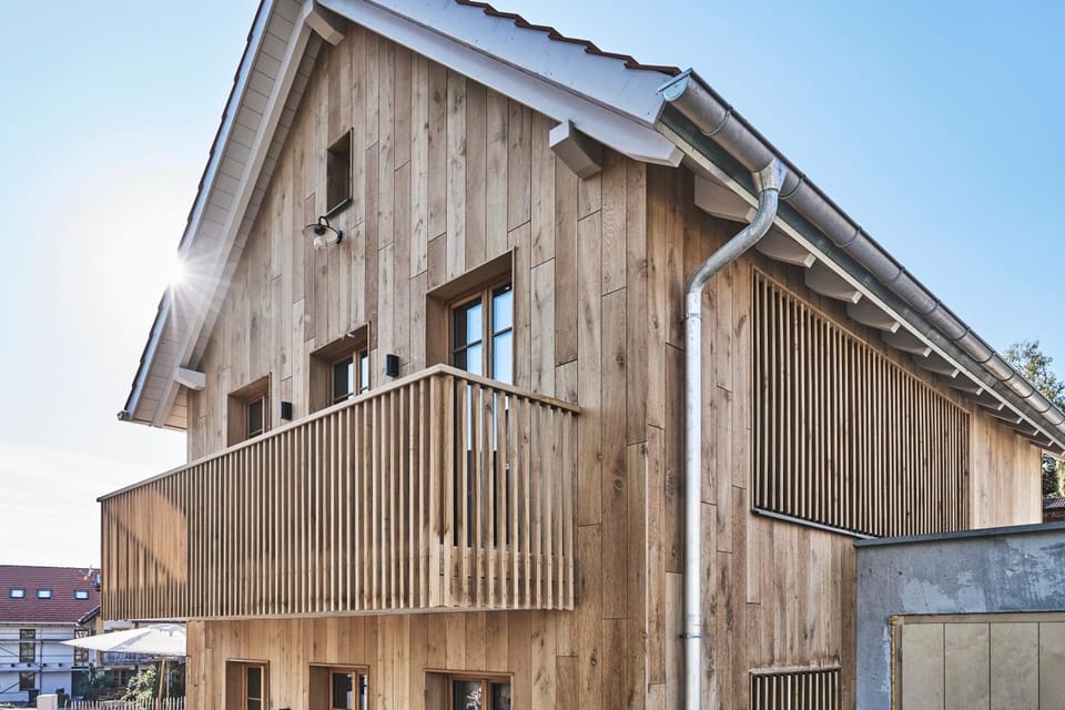 Property building, Day