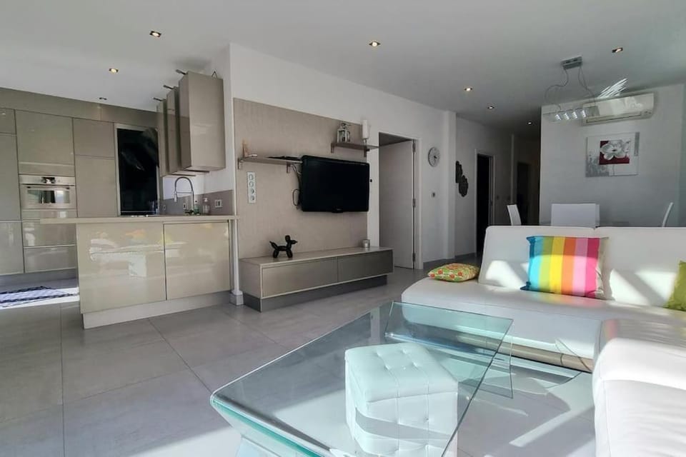 Chez K&D Appartement, piscine, mer 150m Apartment in Grimaud