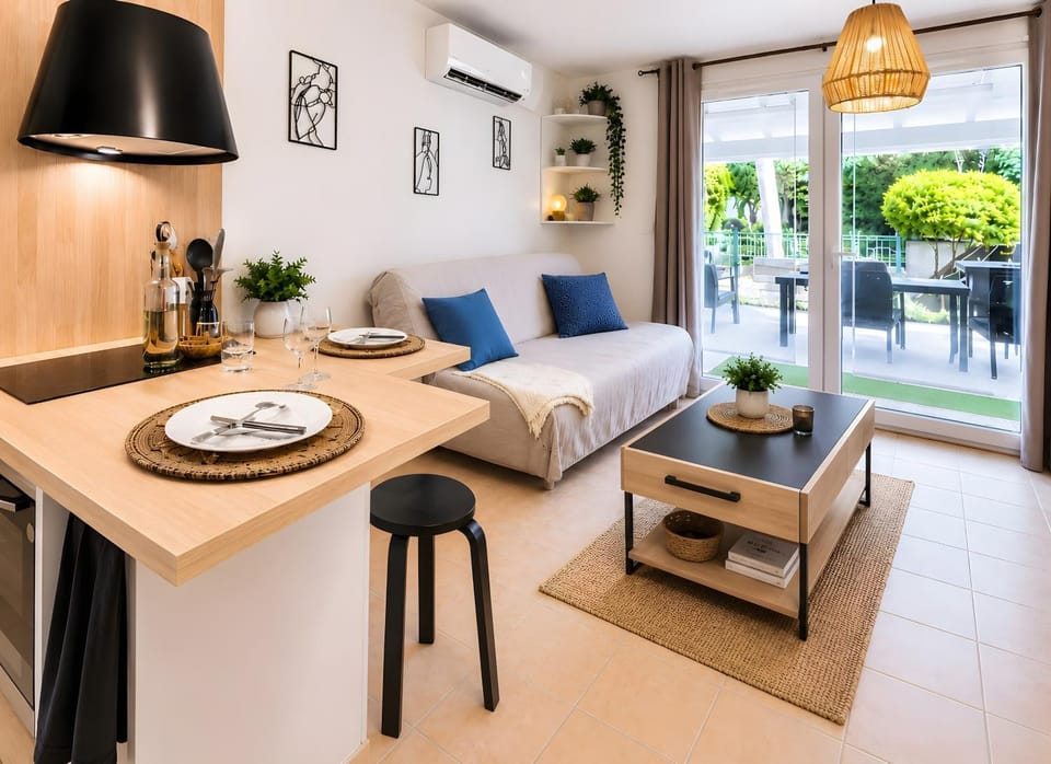 Property building, Living room