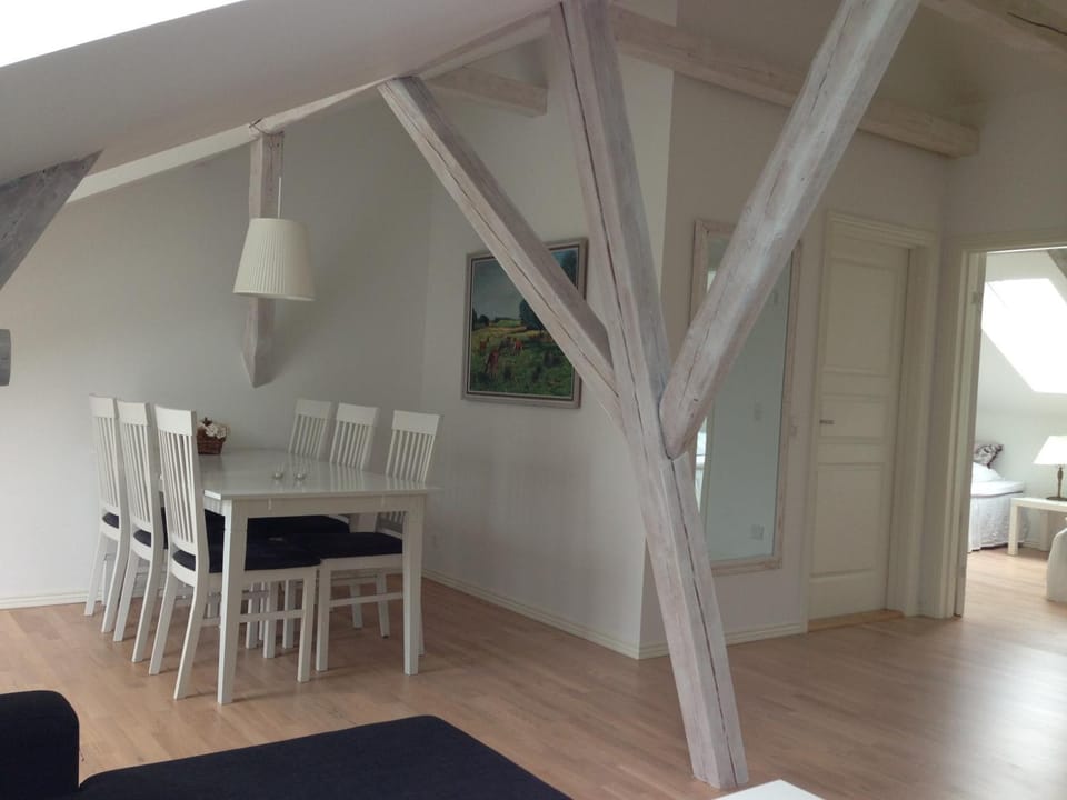 Other, Dining area