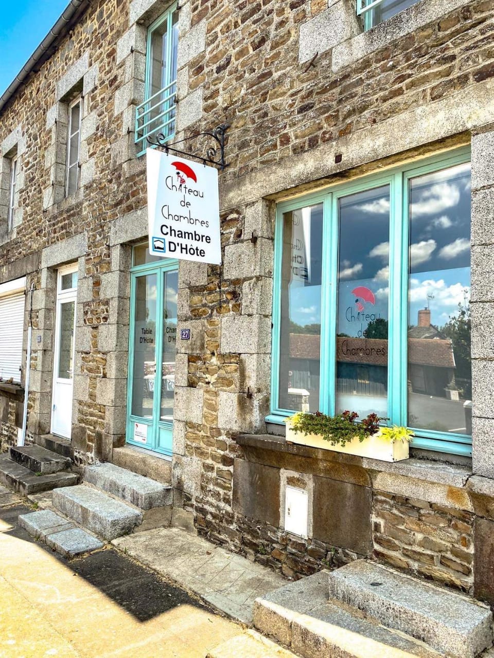Property building, BBQ facilities, Lobby or reception