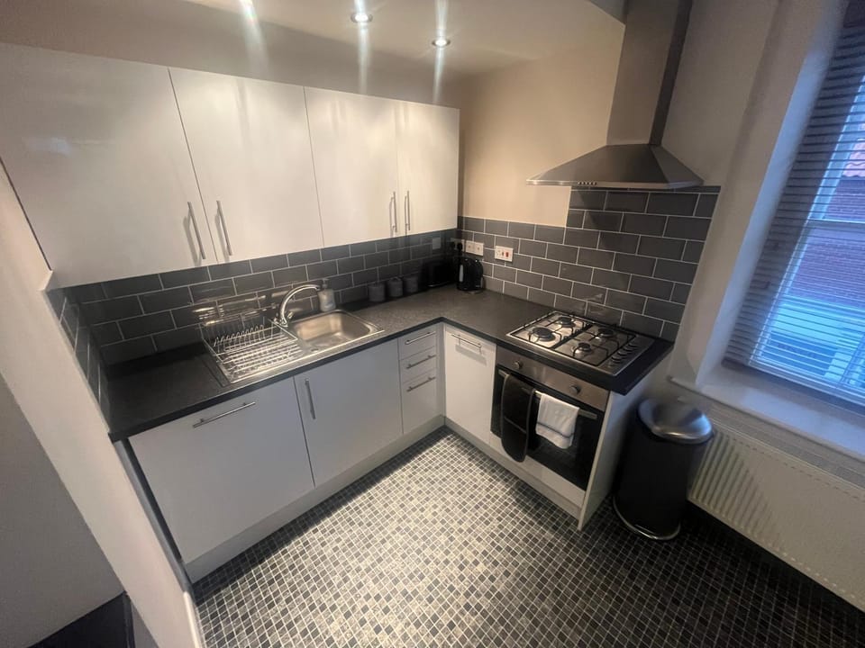 Kitchen or kitchenette, kitchen