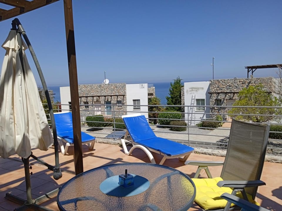Patio, Day, View (from property/room), Balcony/Terrace, Seating area, sunbed