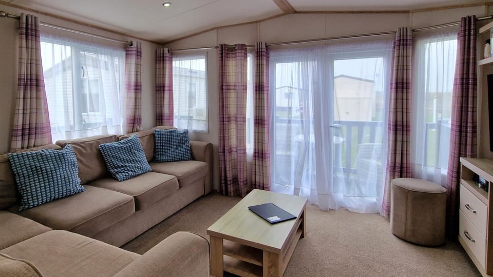 Living room, Lounge or bar