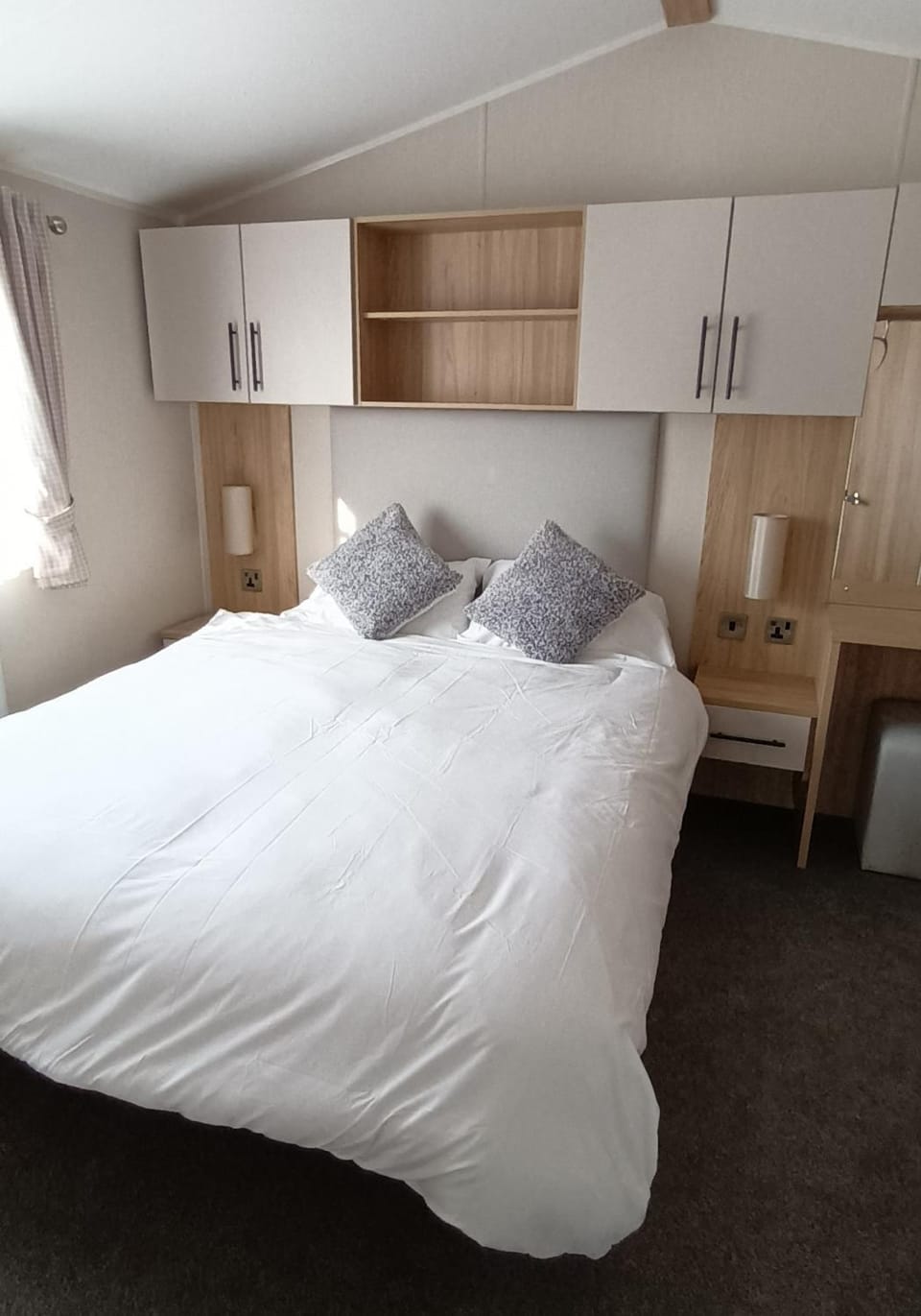 Kitchen or kitchenette, Bedroom