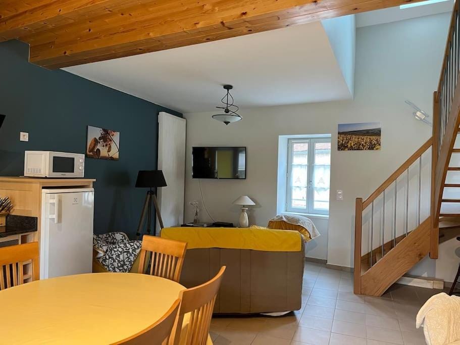 Communal lounge/ TV room, Kitchen or kitchenette