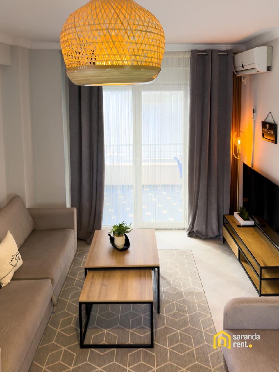 TV and multimedia, Living room, Seating area, Evening entertainment, air conditioner