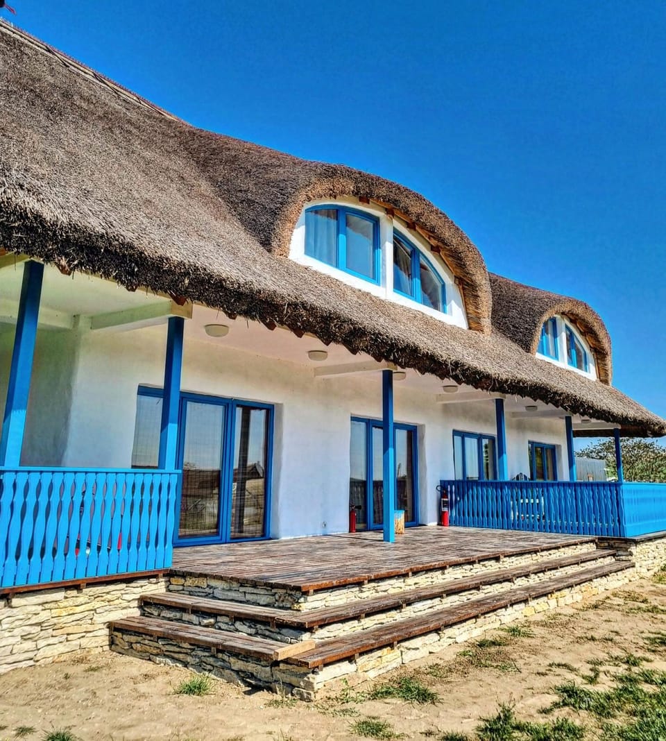 Property building, Balcony/Terrace