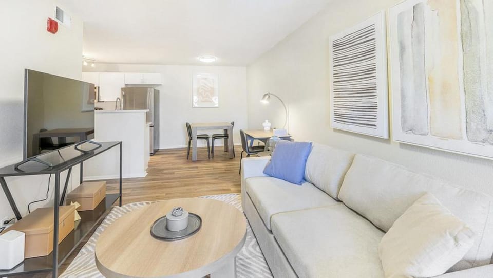 Landing Modern Apartment with Amazing Amenities (ID7589X10) Apartment in Colorado Springs