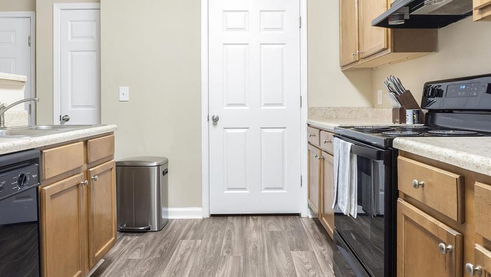 Landing Modern Apartment with Amazing Amenities (ID1269X899) Apartment in South Carolina