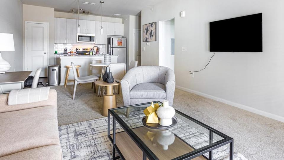 Landing Modern Apartment with Amazing Amenities (ID1237X367) Apartment in Greenville
