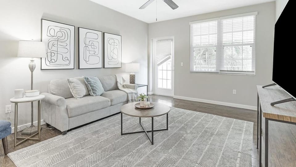 Landing Modern Apartment with Amazing Amenities (ID2737X47) Apartment in Boynton Beach