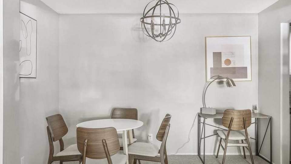 Landing Modern Apartment with Amazing Amenities (ID5743X13) Apartment in Madison